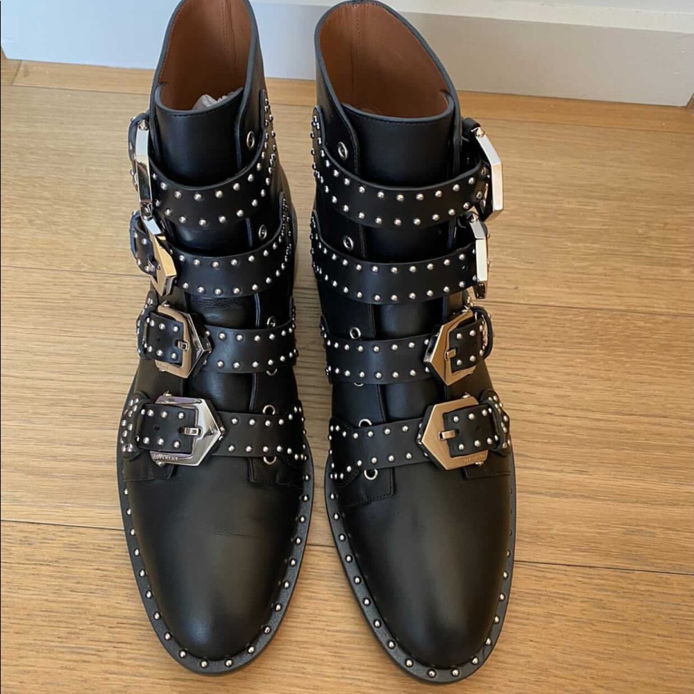 Givenchy booties authentic - Picture 3 of 4